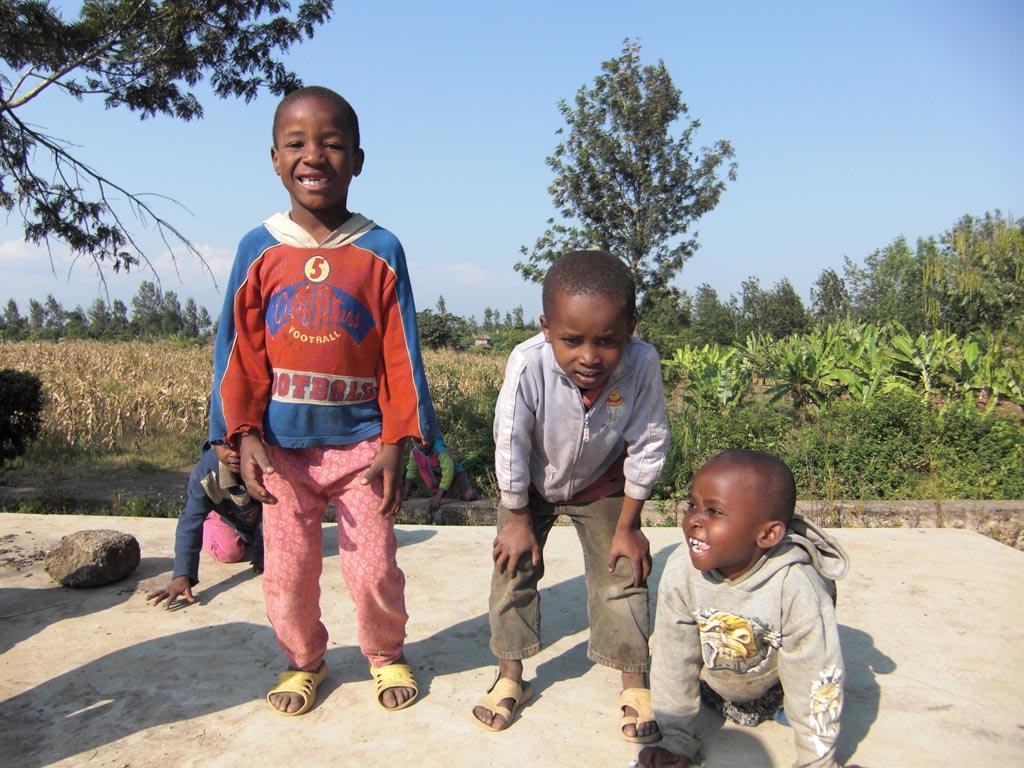 bambini in Tanzania