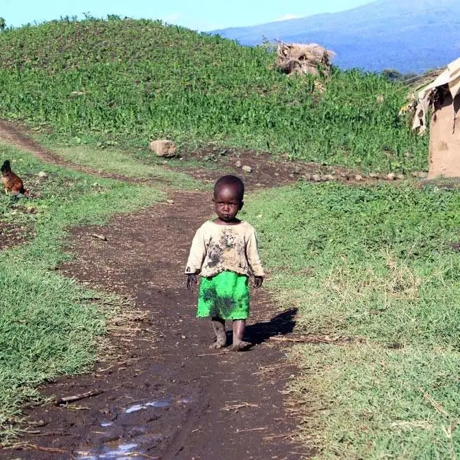 bambino molto povero al Villaggio Rongai
